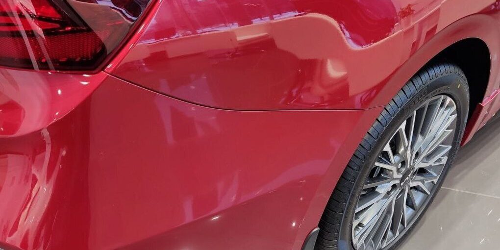 «Тяжелый» ремонт авто в Шушарах окончился переломами у петербуржца