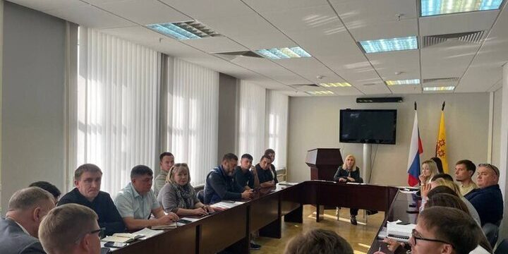 В Минэкономразвития Чувашии обсудили инвестпроекты для автотуризма