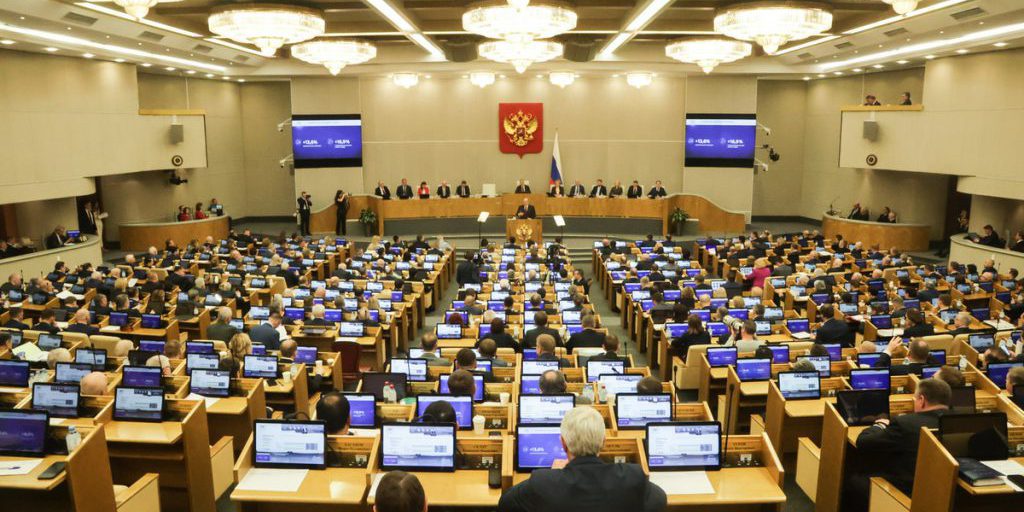 В Госдуму внесут проект о праве учителей на бесплатное горячее питание