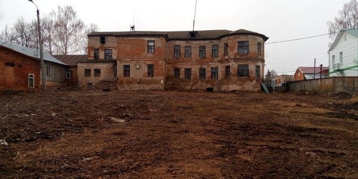 В Веневе имущественный комплекс выставлен на торги за почти 10 млн рублей