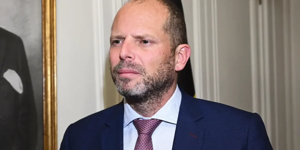 Theo Francken, ministro belga della Difesa, partecipa a ricezione a Bruxelles