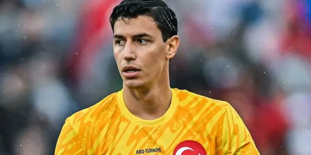 Berke Özer lascia il campo di allenamento della nazionale senza autorizzazione