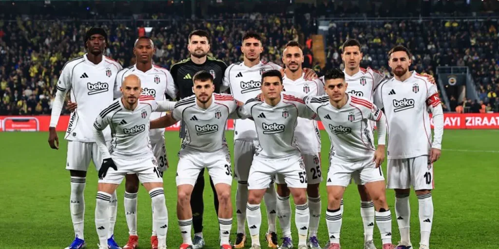 Beşiktaş valuta la fine anticipata del prestito di Jurasek con opzione di acquisto da Benfica