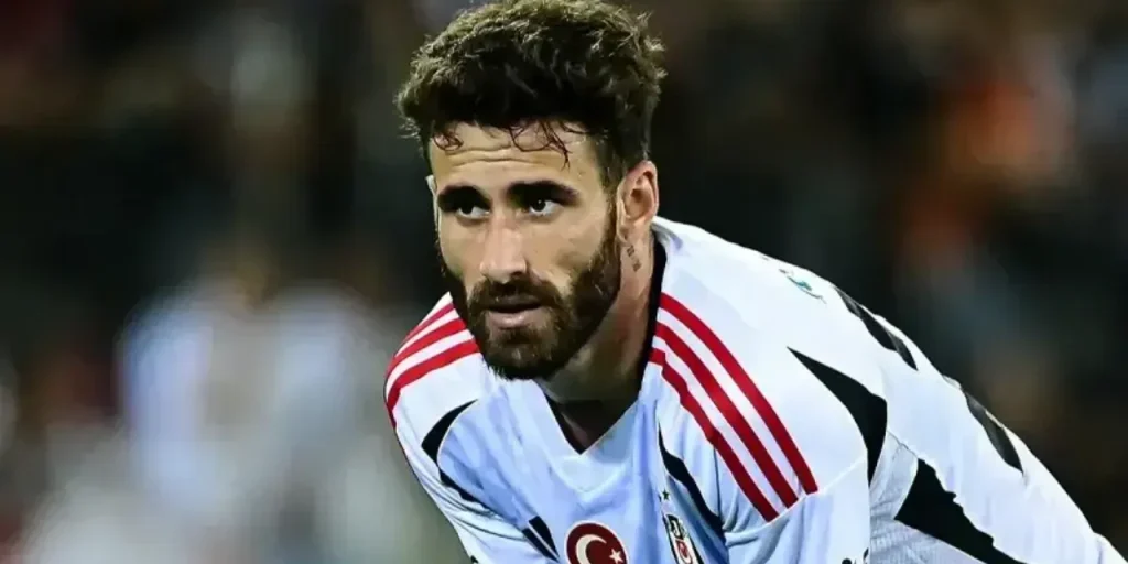Rafa Silva si allena da solo per recuperare il tempo perso dopo l'assenza dal derby Beşiktaş‑Fenerbahçe