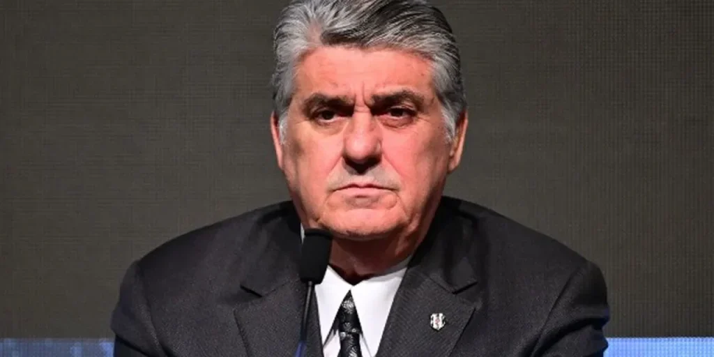 Beşiktaş: Adalı garantisce che i trasferimenti non saranno improvvisi, con termine al 5 del mese