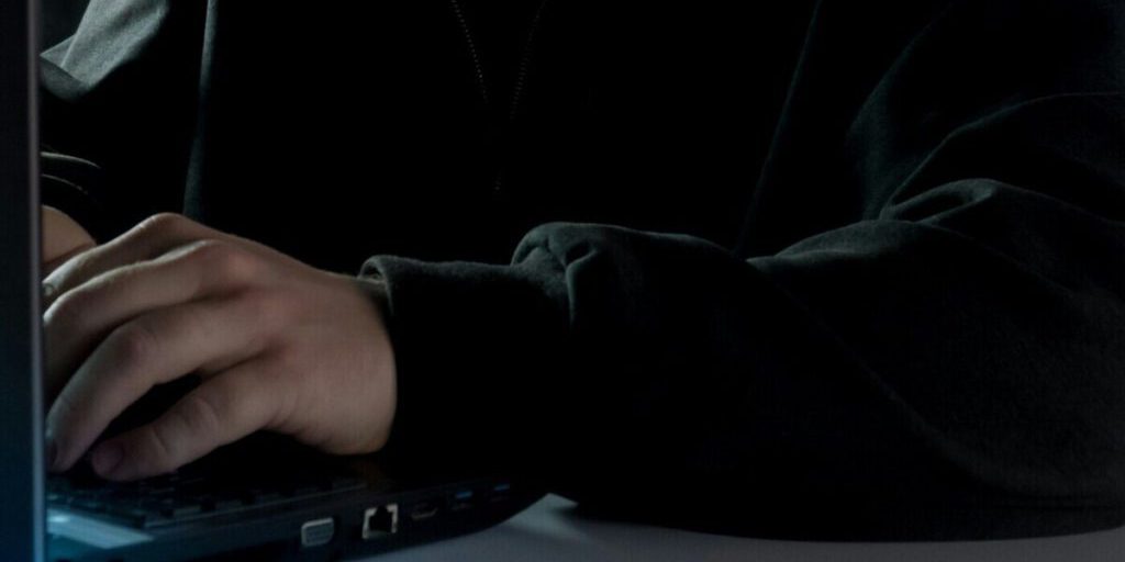 В Бурятии мошенники обманули студента на 340 тысяч рублей