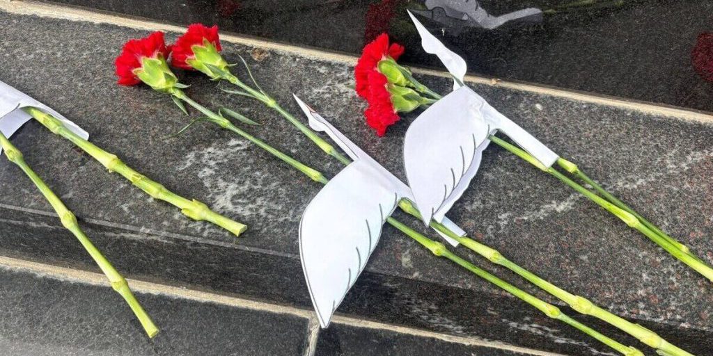 В Волгограде прошла Всероссийская патриотическая акция «Белые журавли»