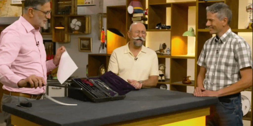 Horst Lichter sorpreso dall'utensile da amputazione mostrato in Bares für Rares