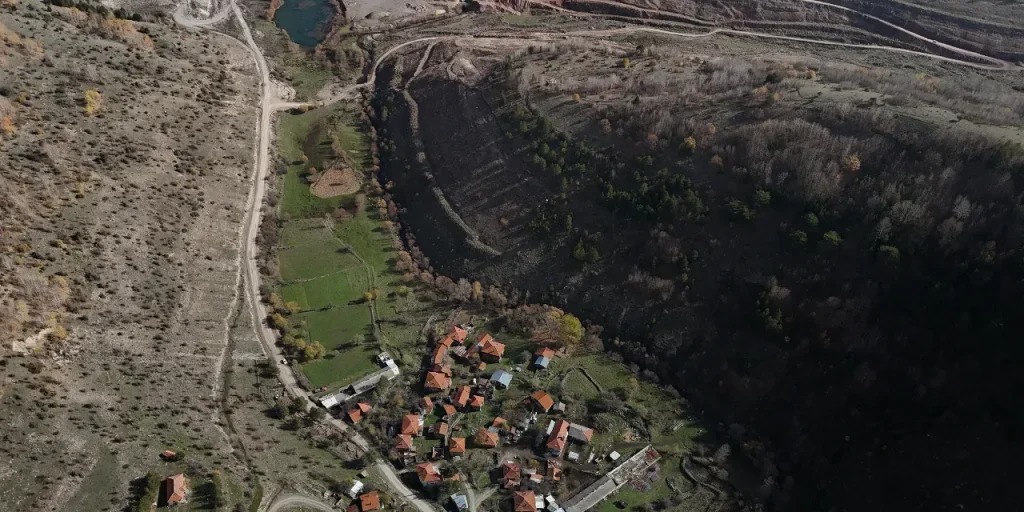 Quartiere in pericolo di alluvione: anziani si spostano uno a uno