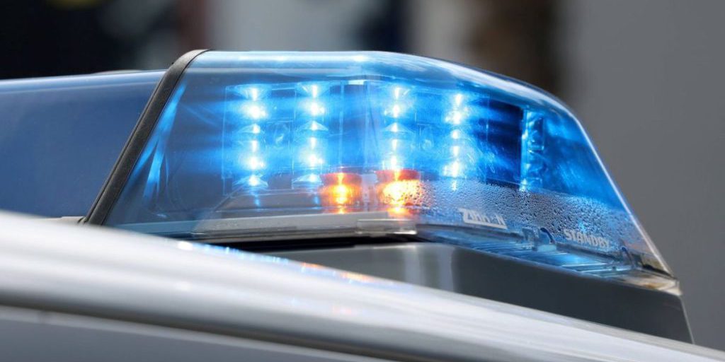 Esplosione di notte davanti a porta di appartamento a Colonia: polizia avverte pericolo