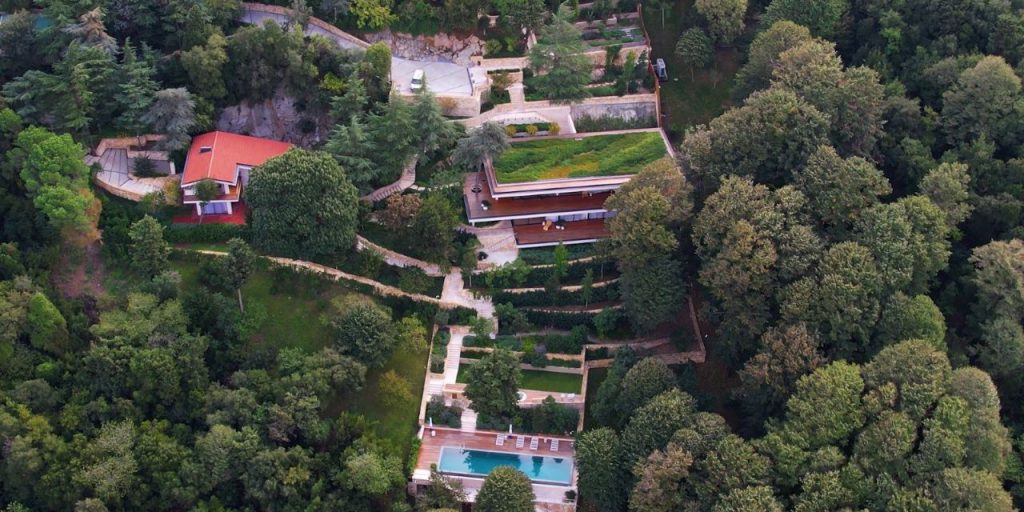 Boğaz'ın en güzel yerinde! Olaylı restorasyon bitti, işte Rus oligarkın lüks villası