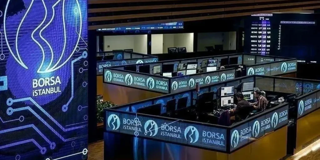 Borsa Istanbul: BIST 100 raggiunge nuovo record con +2,56 % grazie a riduzione tasso e rating positivo