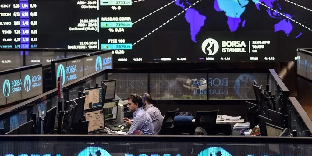 Borsa di Istanbul raggiunge nuovo record con il BIST 100 a 11 726 punti durante la prima giornata di negoziazione della settimana.