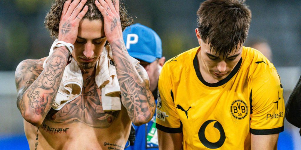 Borussia Dortmund vince 4-0 su Villarreal, ma un giocatore appare triste