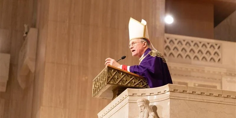 Esercito USA cancella contratti religiosi: l'Arcidiocesi militare denuncia una risposta inadeguata