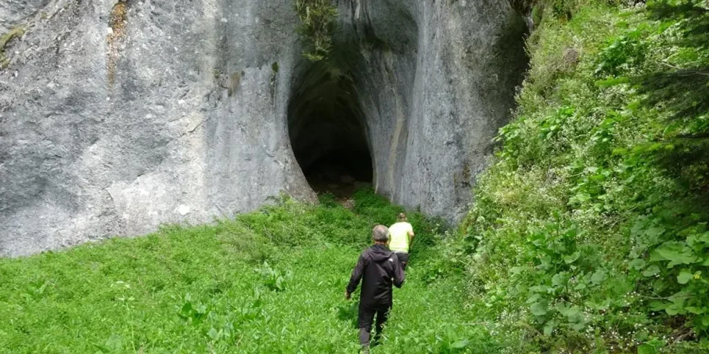 Grotta con cinque ingressi a Kastamonu: potenziale destinazione turistica ancora inesplorata