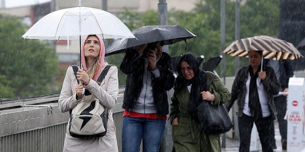 Previsioni Meteo: Temperature Alte e Piogge Intense in Turchia, Avvertimenti per le Regioni di Marmara e Egeo