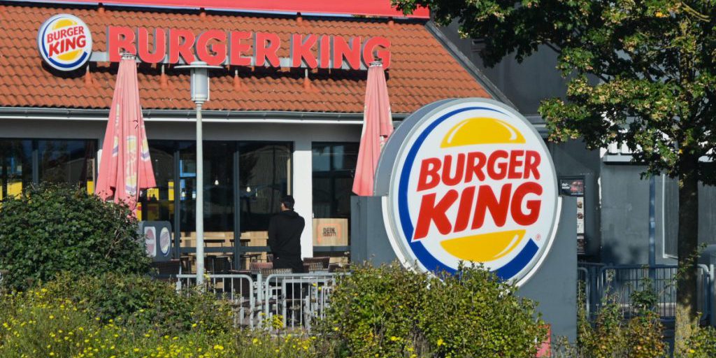 Burger King attira l'attenzione al banco con una nuova iniziativa mai vista prima
