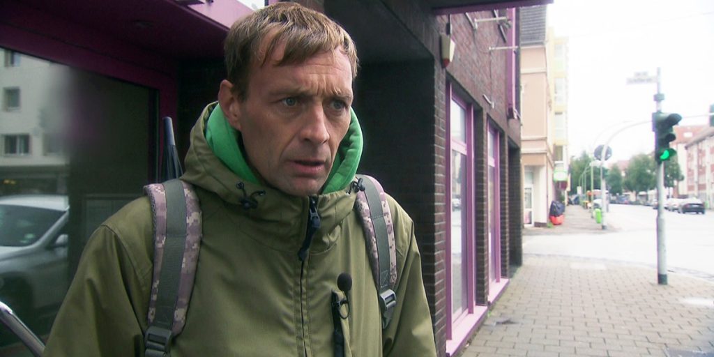 Disoccupato nel documentario “Hartz Rot Gold” preferisce sistemare la casa prima di cercare lavoro