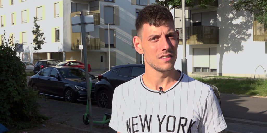 Pascal riceve un nuovo pagamento dal centro per l'impiego come beneficiario del Bürgergeld