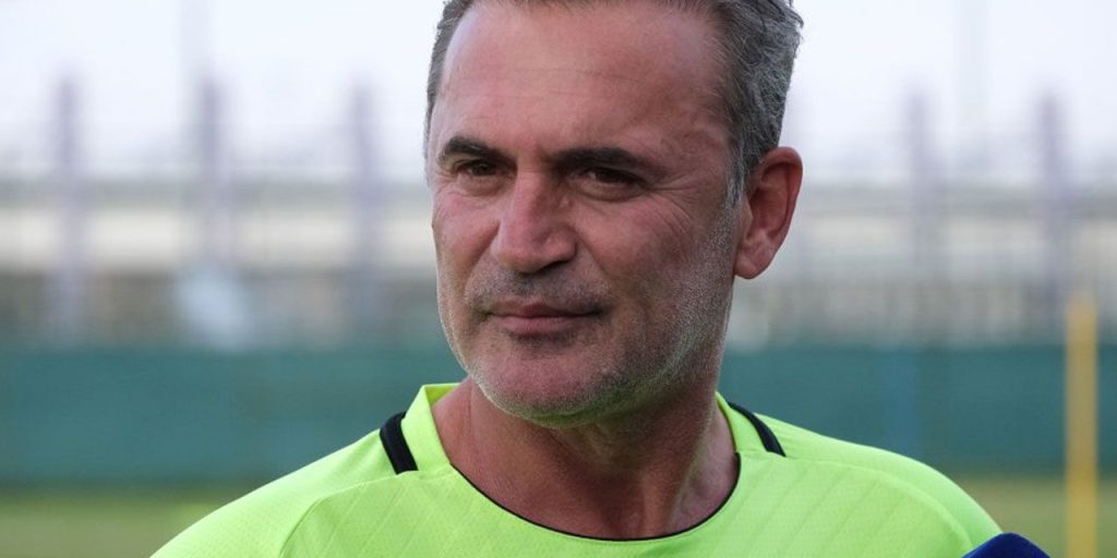 Bursaspor'un yeni teknik direktörü resmen açıklandı