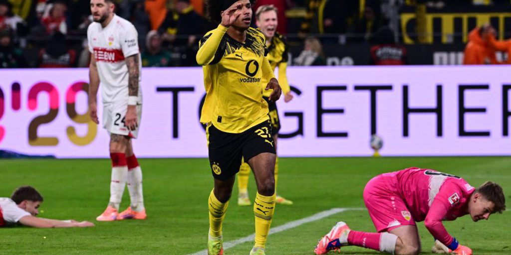 Karim Adeyemi: la sua dichiarazione chiara sul futuro del Borussia Dortmund