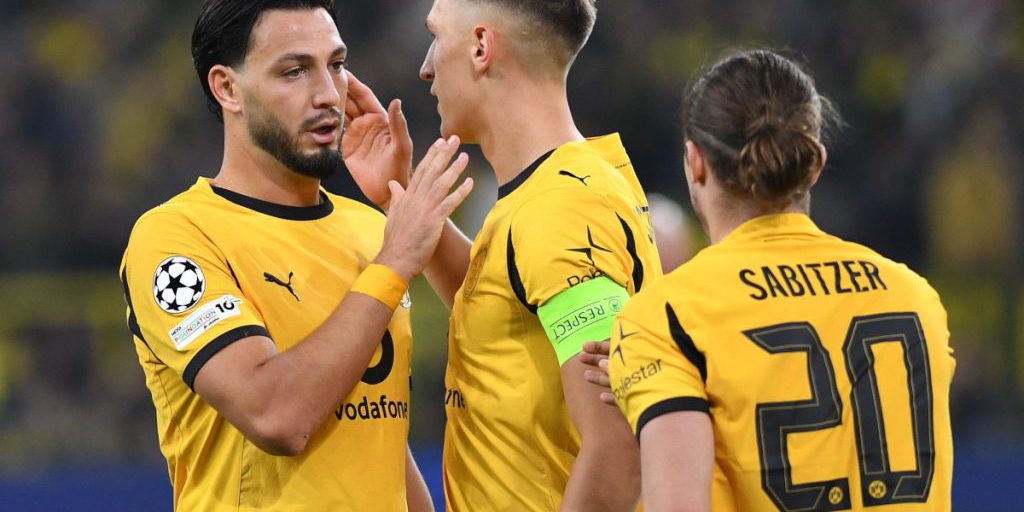 Una stella del Borussia Dortmund già progetta il suo futuro mentre i compagni di squadra guardano con invidia