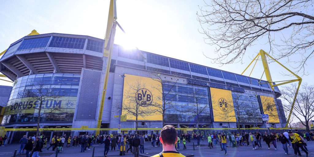 Americano ordina Krakauer al Borussia-Park: fan rileva un errore