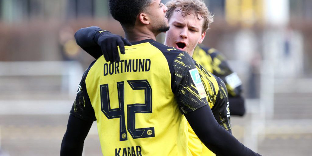Borussia Dortmund in trattative: il club potrebbe dover lasciare un talento di alto livello