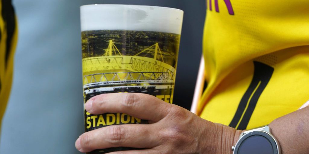 Il Borussia Dortmund Si Avvale Di Una Solida Base Di Tifosi Per La Sua Stabilità Finanziaria
