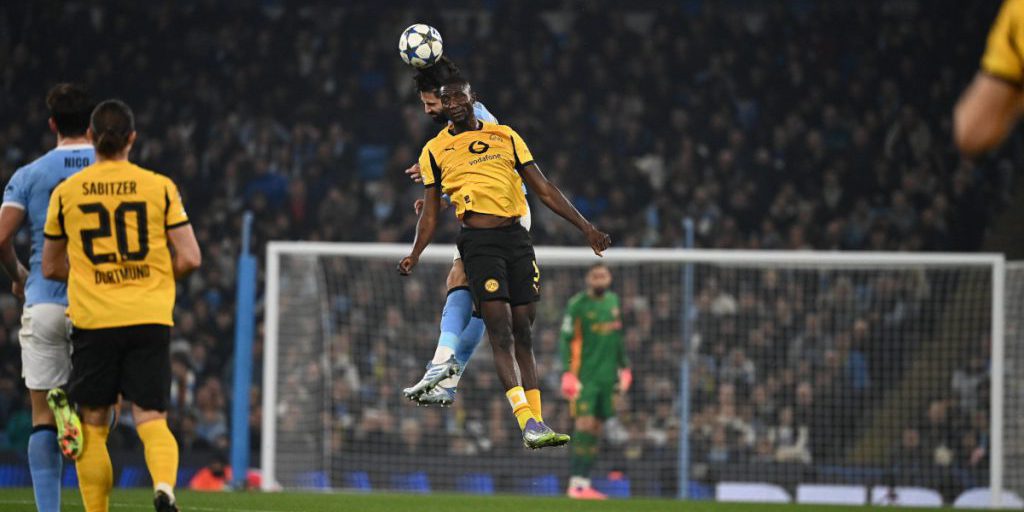 Scena di grande tensione nella partita tra Manchester City e Borussia Dortmund: l'incidente che ha lasciato i tifosi con il fiato sospeso