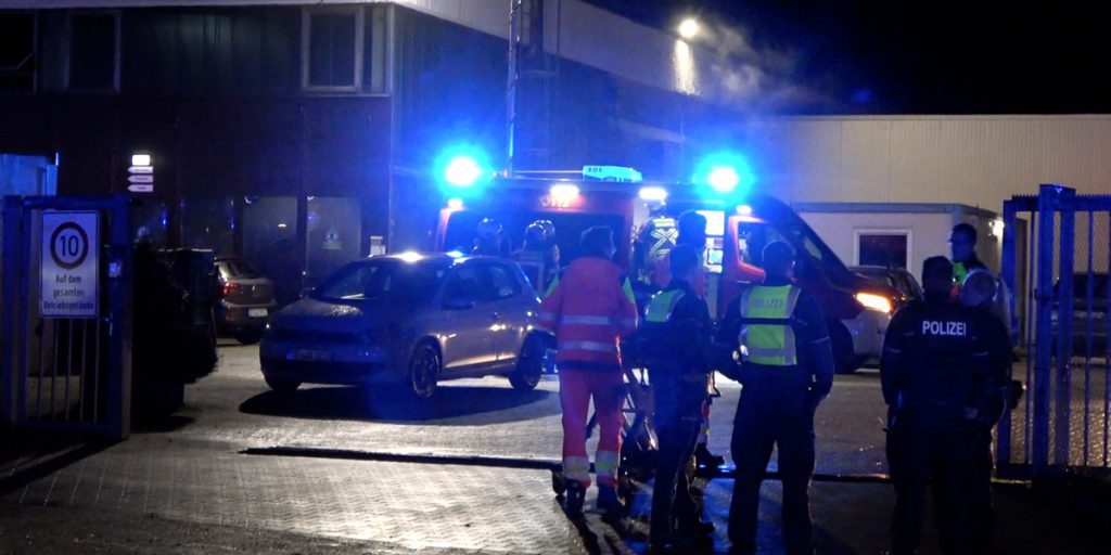 NRW: Gefährliche Dämpfe ausgetreten – 18 Personen verletzt