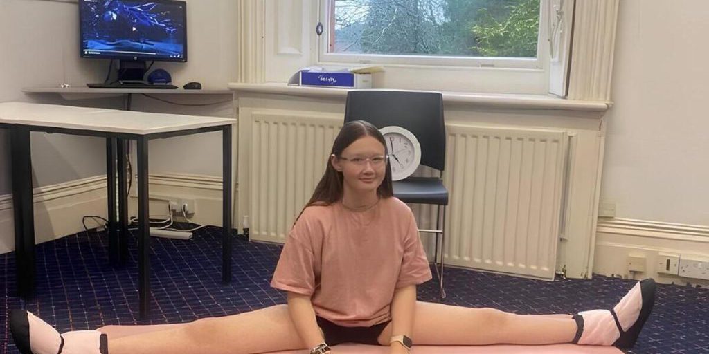 Четыре часа на шпагате: жительница Новосибирска попала в книгу Книгу Гиннесса