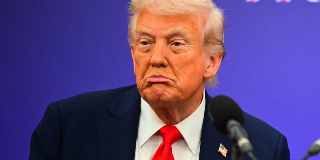 Gli Stati Uniti traggono profitto dalle forniture di armi all'Ucraina secondo l'ammissione di Donald Trump