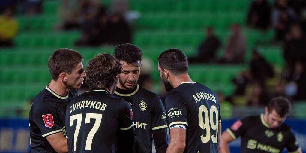 «Динамо» Махачкала сыграет с «Балтикой»