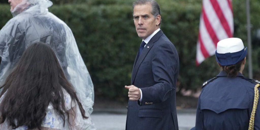 Хантер Байден рассказал, почему разозлился на Барака Обаму