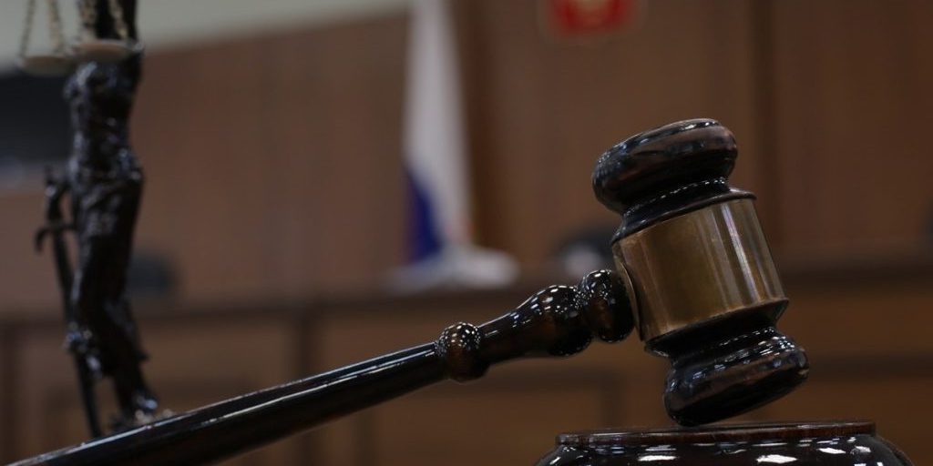 Donna sanzionata a Volgograd per violazione dell'ordine pubblico