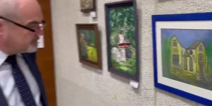 Художница из Москвы запечатлела достопримечательности Обнинска