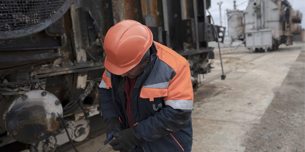 Power restored to Kyiv's left bank