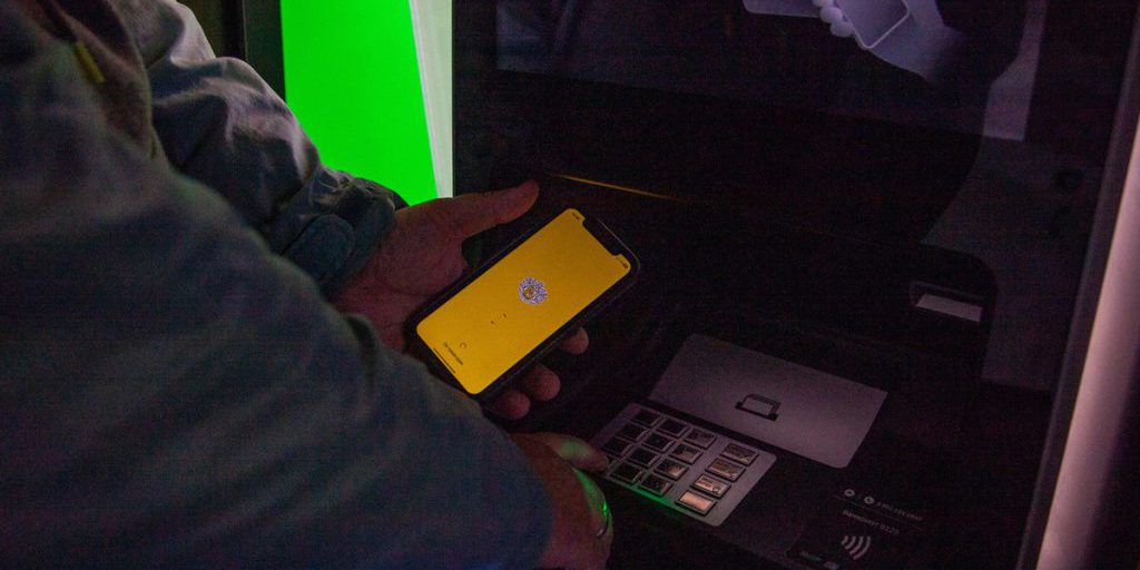 Лимиты на снятие наличных в банкомате изменились