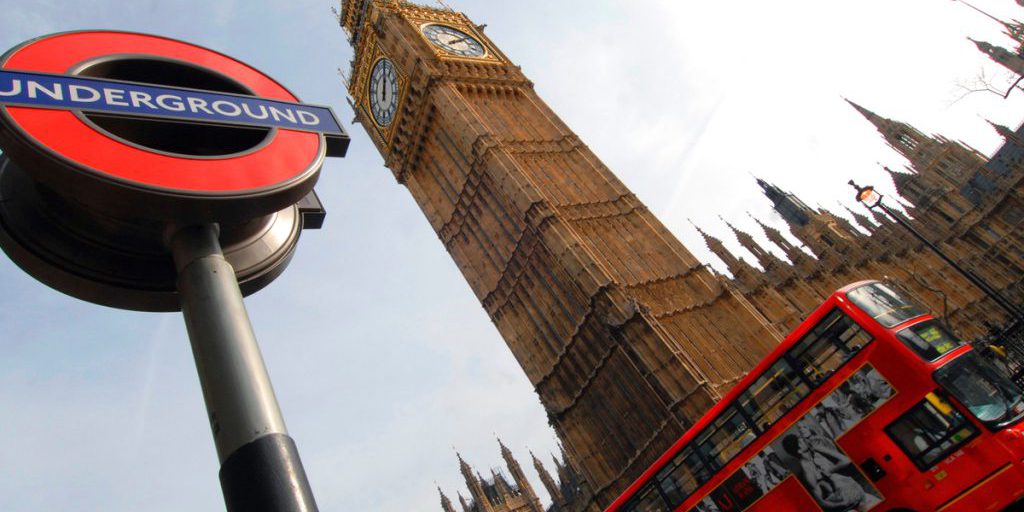 Британия расширила санкции против России на 90 позиций