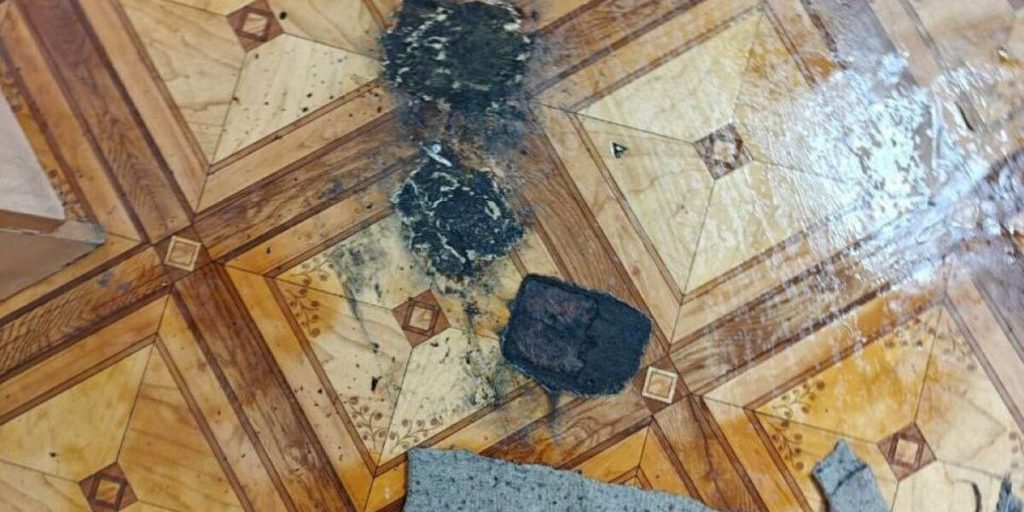 Гаджет загорелся в руках у школьника во время урока литературы