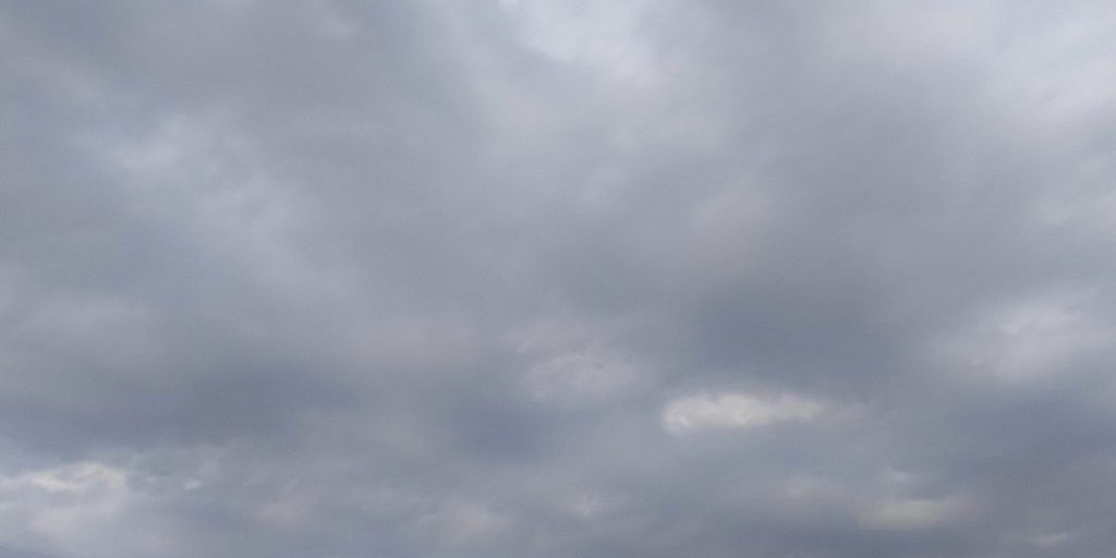 В Ростовской области ПВО отражает атаку беспилотных летательных аппаратов