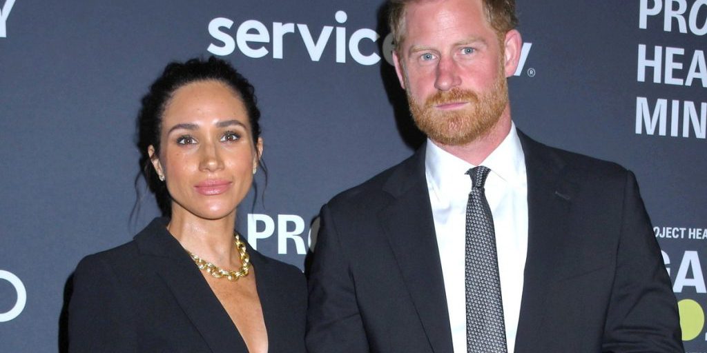 Matrimonio dei Duchi di Sussex in Crisi: Le Difficoltà di Meghan Markle e Principe Harry Sotto i Riflettori