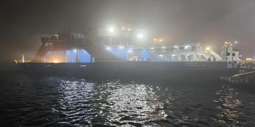 Canale di Çanakkale chiuso temporaneamente a causa di forte tempesta