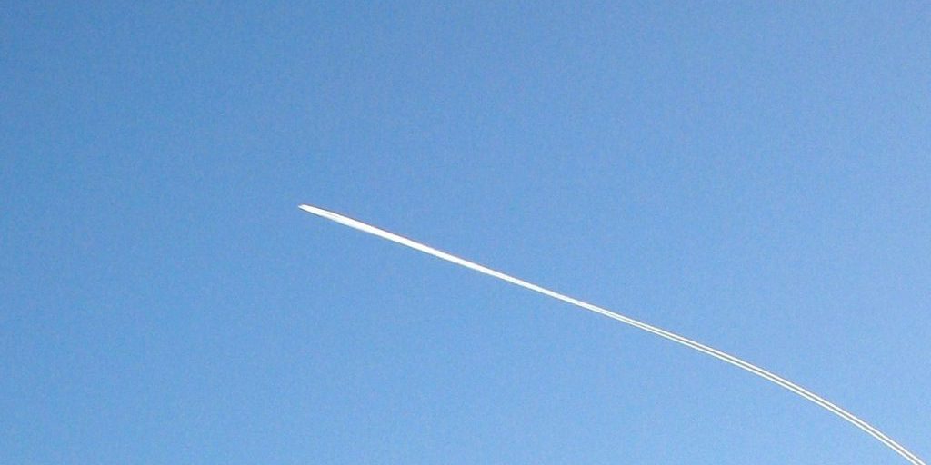 "Missioni di ricognizione nel Mar Nero: il Bombardier Challenger 650 Artemis e il monitoraggio dei voli con Flightradar24"