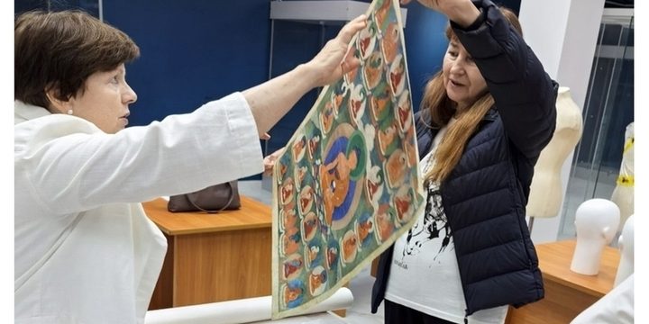 Capolavori dell'Arte Buddista Kalmyk in Mostra a Elista: Un'Opportunità per Scoprire la Ricchezza Culturale della Kalmykia