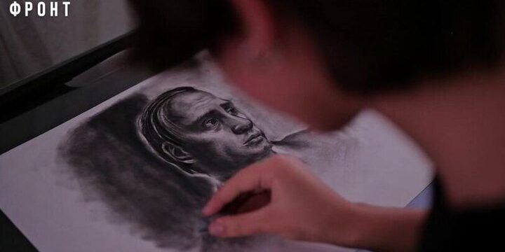 Запорожская школьница создала необычный подарок для Президента России