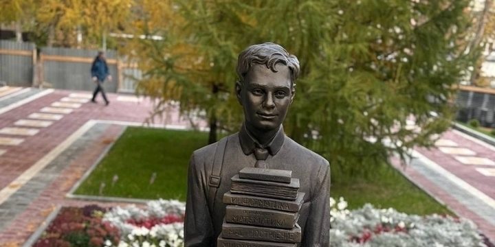 Пензенские студенты получили новый арт-объект у корпуса университета