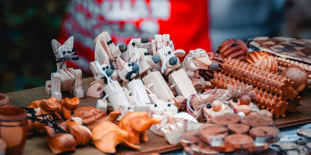 В Пскове прошла ярмарка «Осень-2025» с участием более 100 фермеров